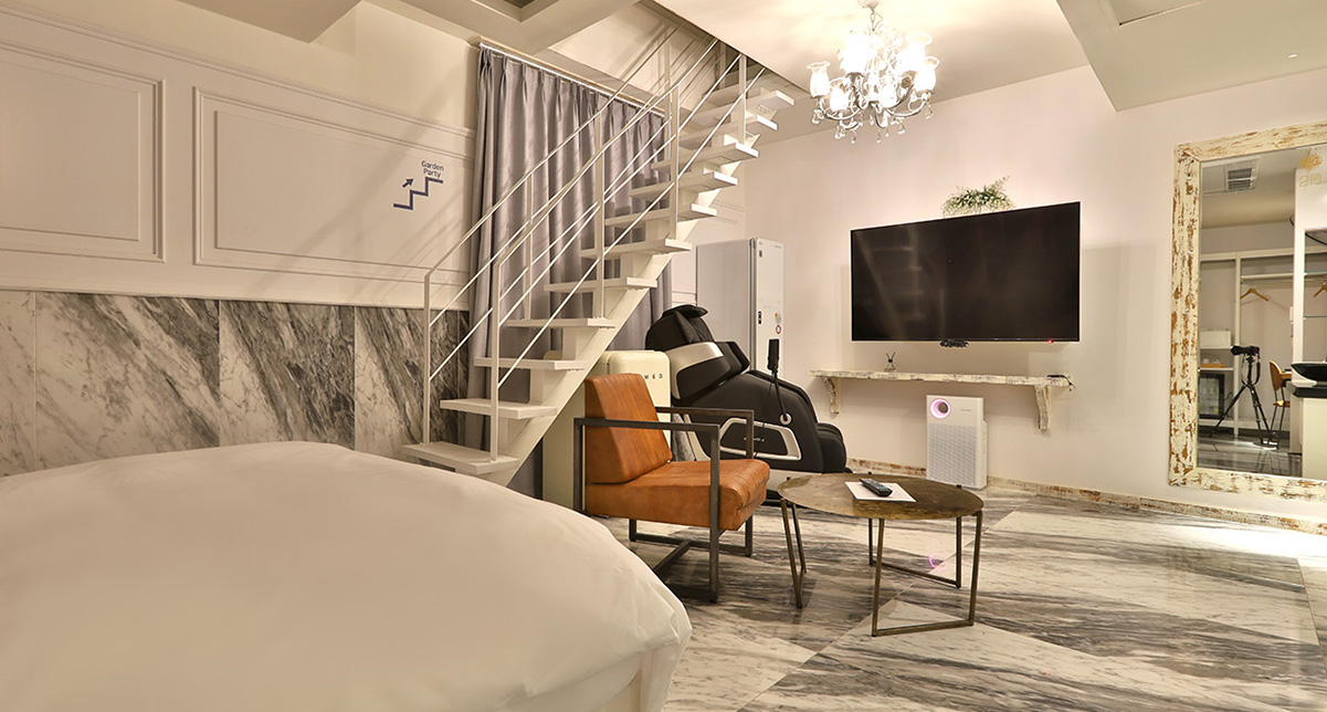 Rooftop Suite